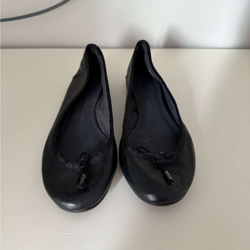 GAP Women's Black Ballet Flats